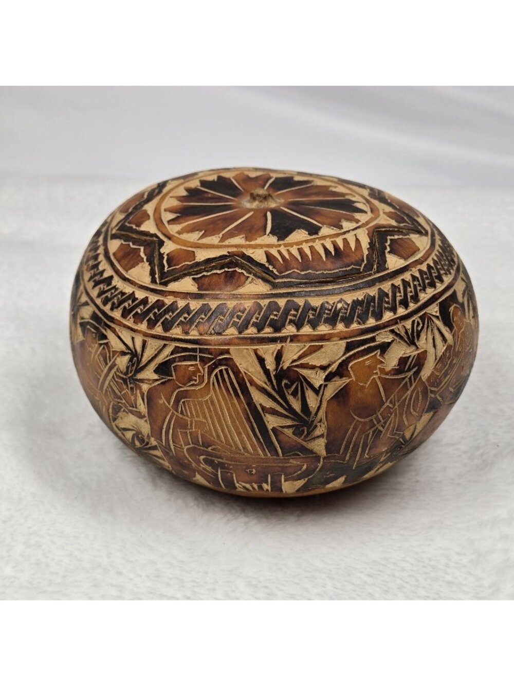 Peruvian Gourd Finely Detailed Hand Carved Etched Folk Art Storyteller Box